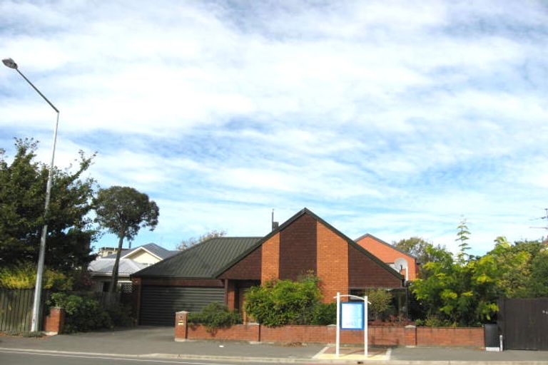 Photo of property in 2/99 Creyke Road, Ilam, Christchurch, 8041