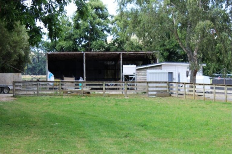 Photo of property in 94 Pa Valley Road, Alfredton, Eketahuna, 4996