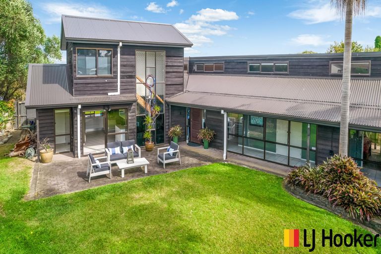 Photo of property in 180 Carnoustie Drive, Wattle Downs, Auckland, 2103