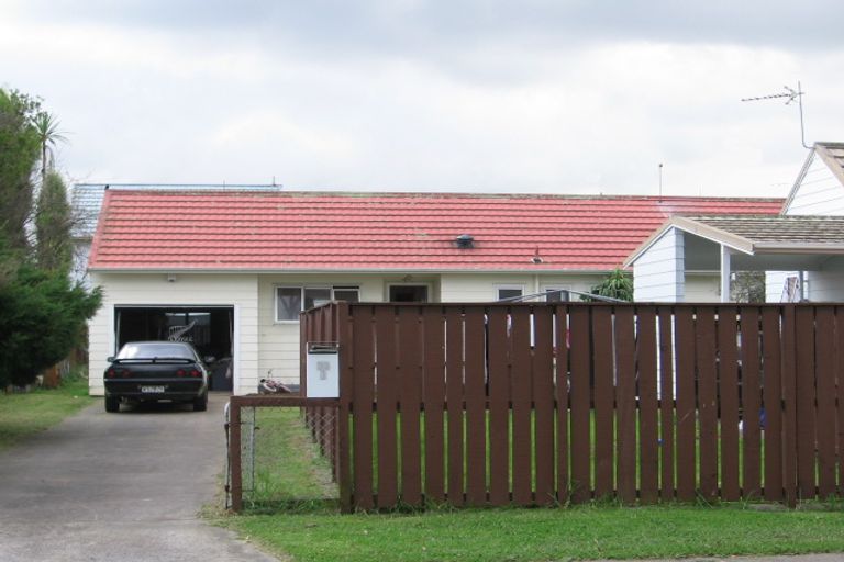 Photo of property in 32 Trevor Hosken Drive, Wiri, Auckland, 2104