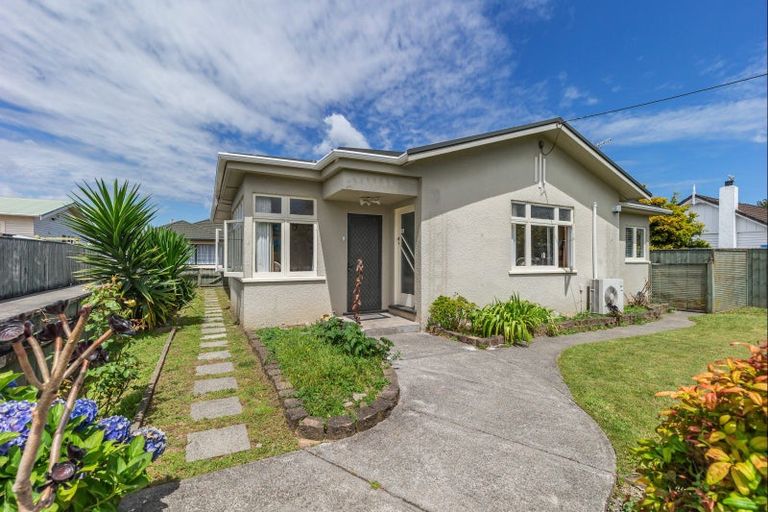 Photo of property in 9 York Street, Levin, 5510