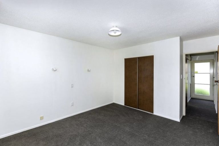 Photo of property in 2/33 Northfield Road, Casebrook, Christchurch, 8051