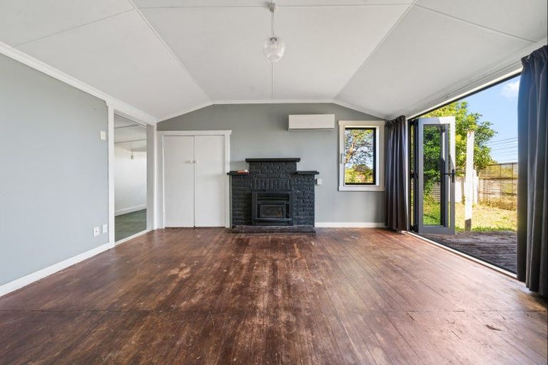 Photo of property in 50a Woodleigh Street, Frankleigh Park, New Plymouth, 4310