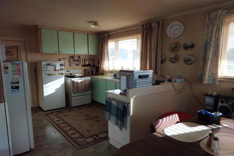 Photo of property in 5 Edward Street, Waimate, 7924