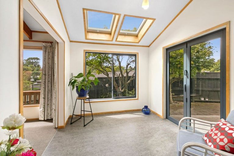 Photo of property in 10 Redwood Crescent, Westown, New Plymouth, 4310