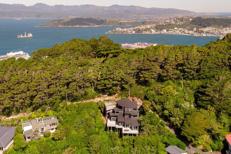 Photo of property in 120 Weld Street, Wadestown, Wellington, 6012