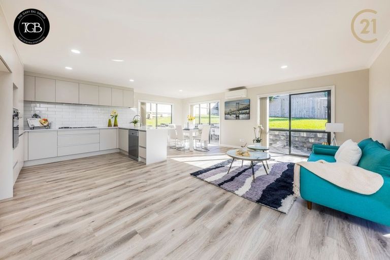 Photo of property in 21 Parkhaven Drive, Rosehill, Papakura, 2113