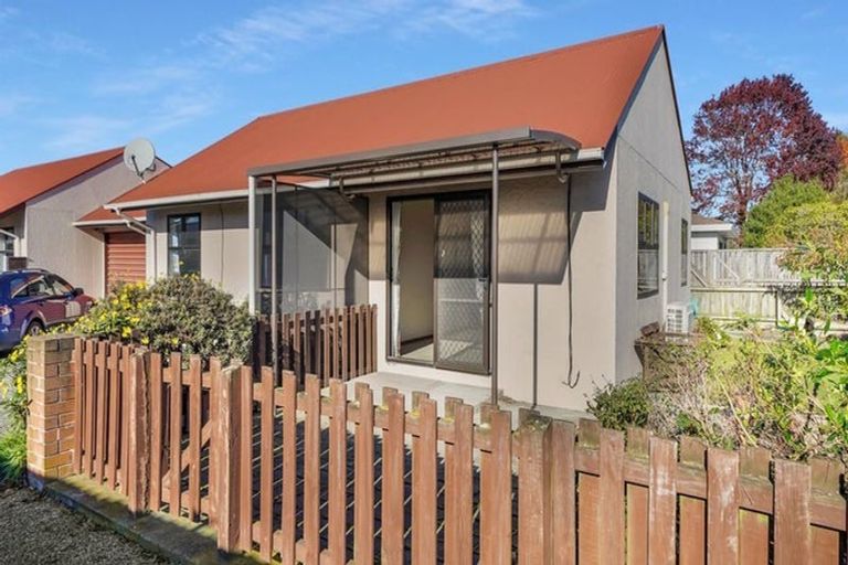 Photo of property in 1/840 Main North Road, Belfast, Christchurch, 8051