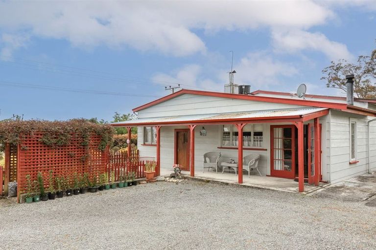 Photo of property in 72 Mcgill Street, Waimangaroa, Westport, 7891