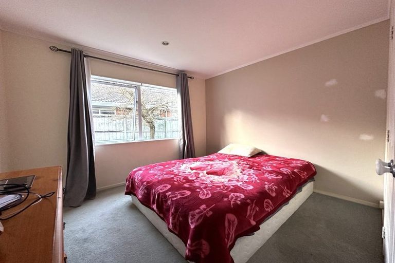 Photo of property in 22 Millstream Drive, Henderson, Auckland, 0610