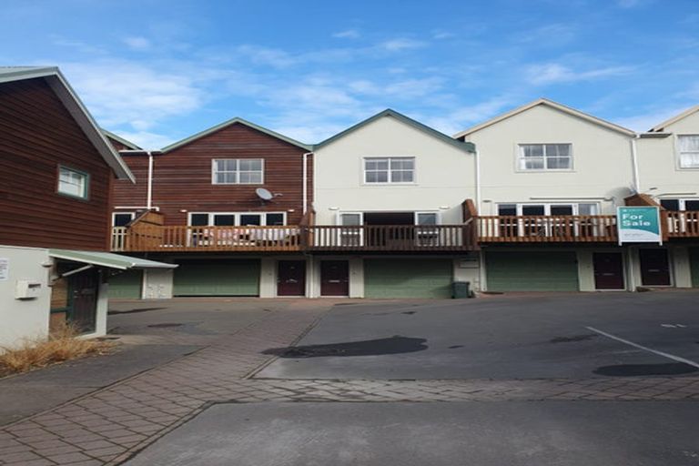 Photo of property in 11/5 Malcolm Lane, Thorndon, Wellington, 6011