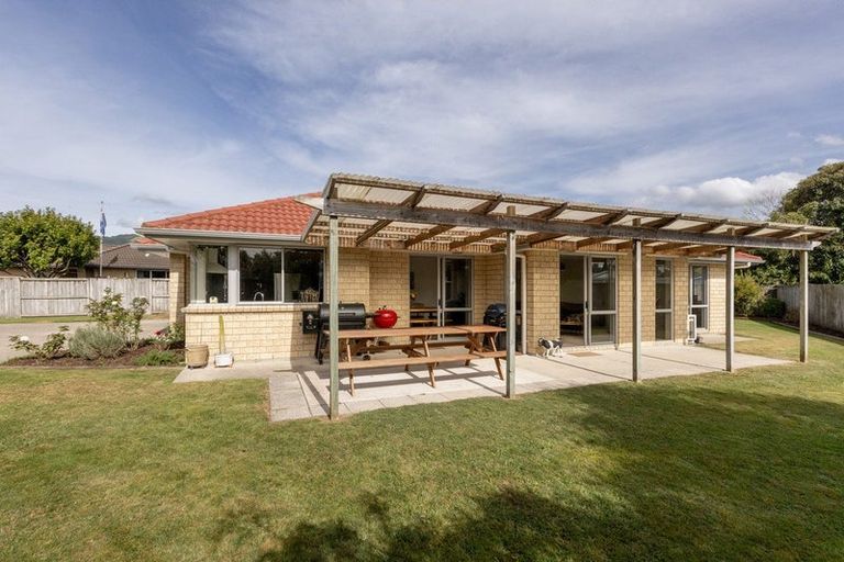 Photo of property in 14 Kinder Place, Ngongotaha, Rotorua, 3010