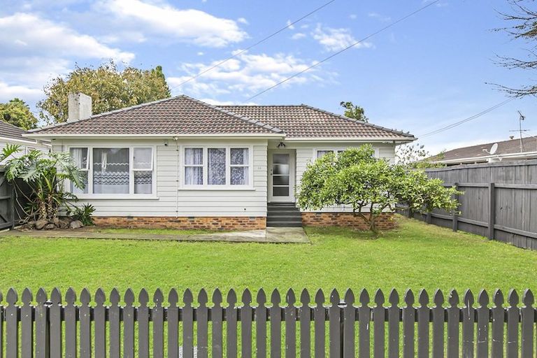 Photo of property in 64 Friedlanders Road, Manurewa, Auckland, 2102