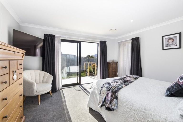 Photo of property in 10 Admiralty Place, Waikawa, Picton, 7220