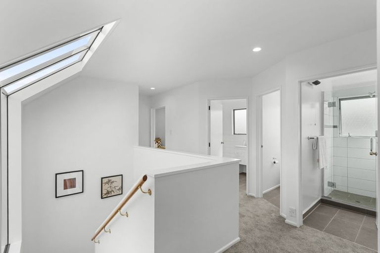 Photo of property in 15 Parkham Drive, Burnside, Christchurch, 8053