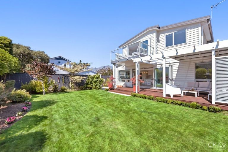Photo of property in 8d Glen Iris Grove, Woburn, Lower Hutt, 5010