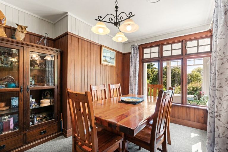 Photo of property in 20 Greenhithe Street, Waihola, Milton, 9073