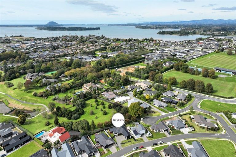 Photo of property in 10 Serenity Drive, Omokoroa, 3114