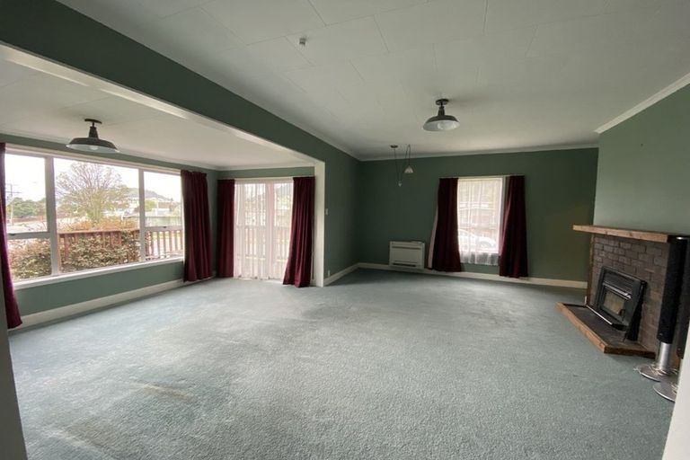 Photo of property in 41 Devon Street, Picton, 7220