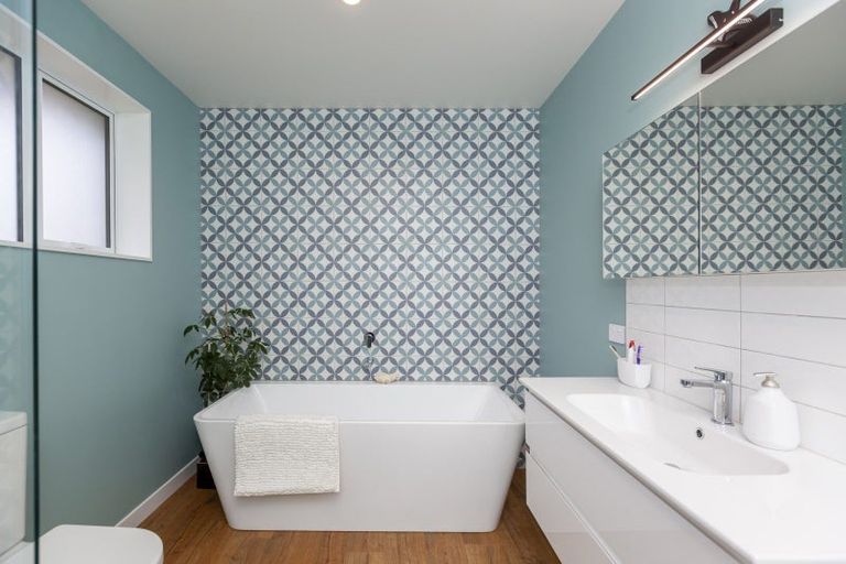 Photo of property in 20 Te Heke Place, Waikanae, 5036