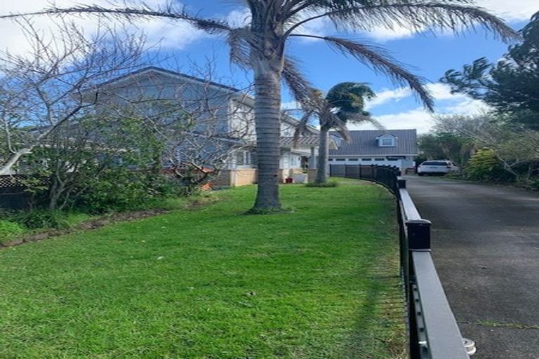 Photo of property in 19 Patons Road, Howick, Auckland, 2014