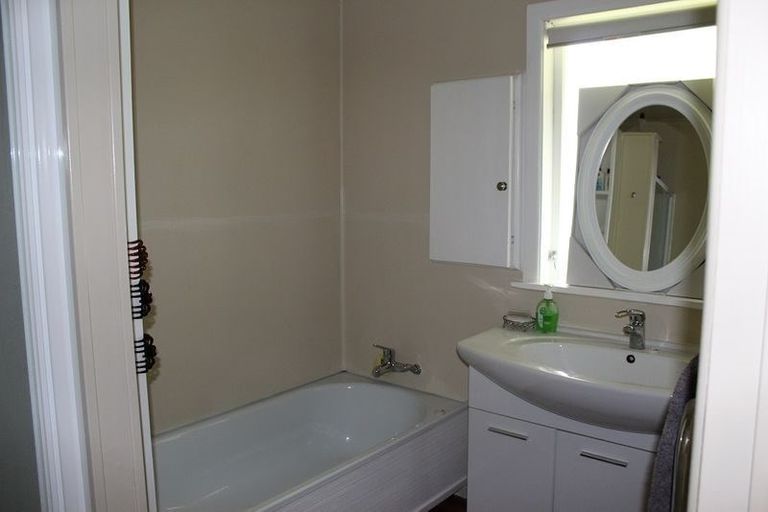 Photo of property in 71 Park Rise, Campbells Bay, Auckland, 0630