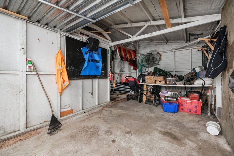 Photo of property in 20 Derrick Road, Kawakawa, 0210