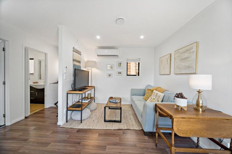 Photo of property in 26 Fratley Avenue, Farm Cove, Auckland, 2012