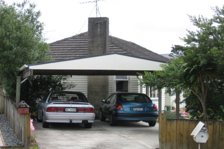 Photo of property in 1/19 O'donn Avenue, Beach Haven, Auckland, 0626