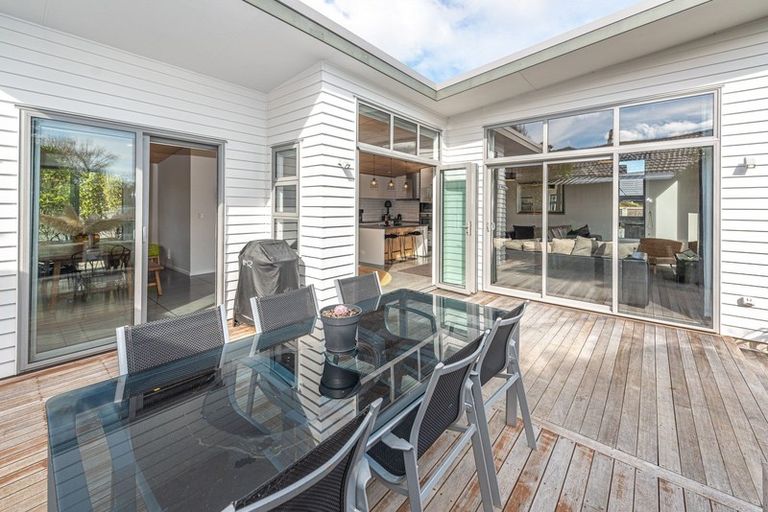 Photo of property in 9 Lithgow Drive, Otamatea, Whanganui, 4500