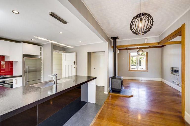 Photo of property in 7 Main Street, Hospital Hill, Napier, 4110