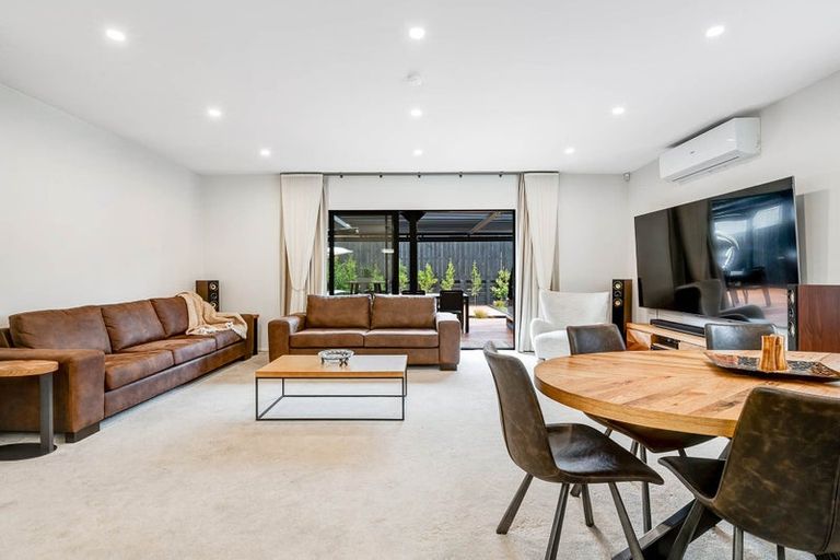 Photo of property in 10 Whao Lane, Silverdale, 0932