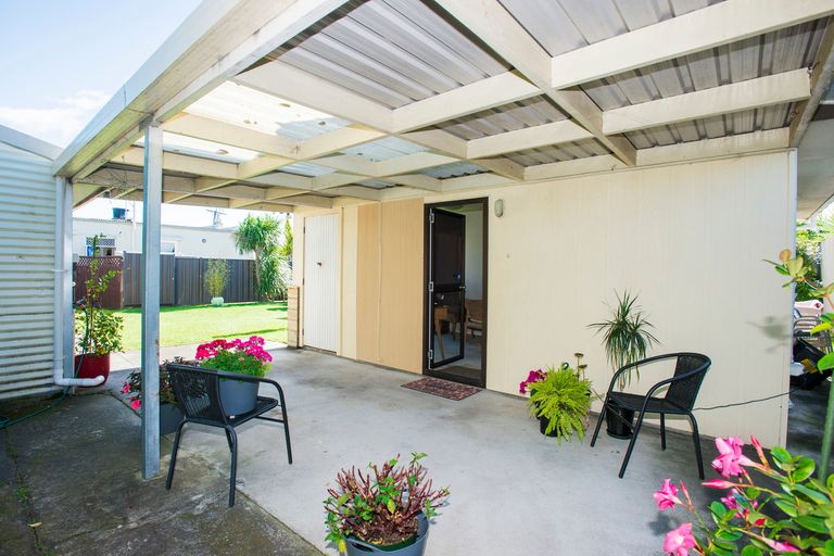 Photo of property in 12 Redmond Street, Elgin, Gisborne, 4010