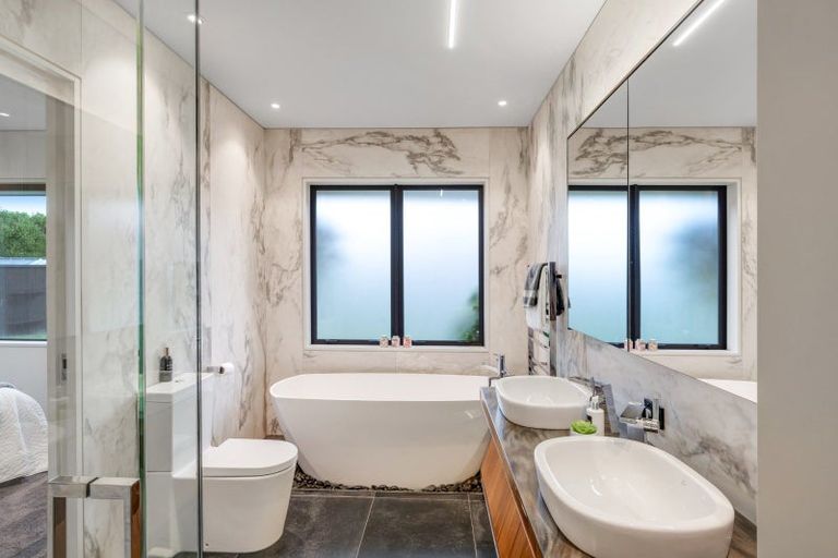 Photo of property in 3 Solway Road, Whitford, 2576