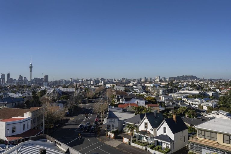 Photo of property in Shangri La Apartments, 7/97 Jervois Road, Herne Bay, Auckland, 1011