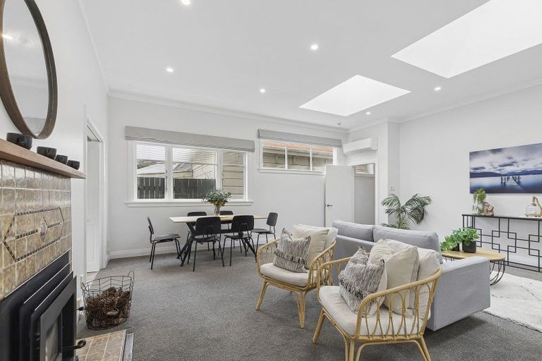 Photo of property in 17 Garfield Street, Brooklyn, Wellington, 6021