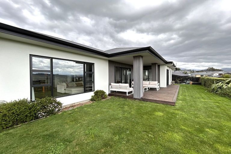 Photo of property in 30 Katania Heights, Brightwater, 7022