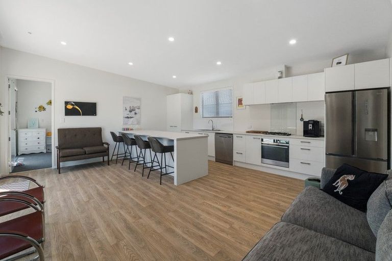 Photo of property in 94c Beach Road, Waihi Beach, 3611