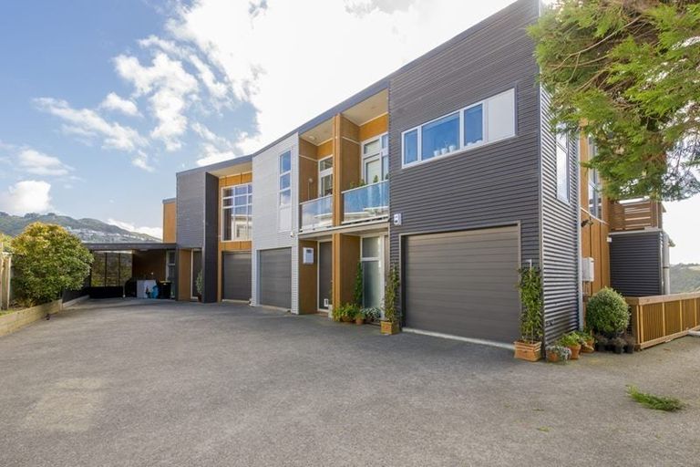 Photo of property in 37c Gurkha Crescent, Khandallah, Wellington, 6035