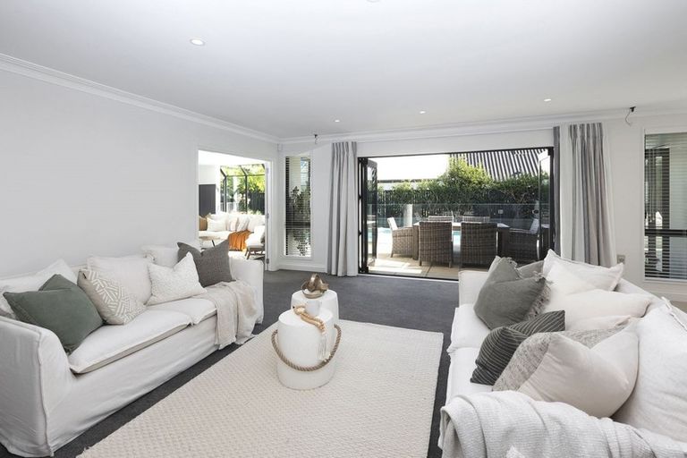 Photo of property in 16 Makora Street, Fendalton, Christchurch, 8041