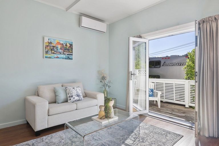 Photo of property in 180a Darlington Road, Miramar, Wellington, 6022