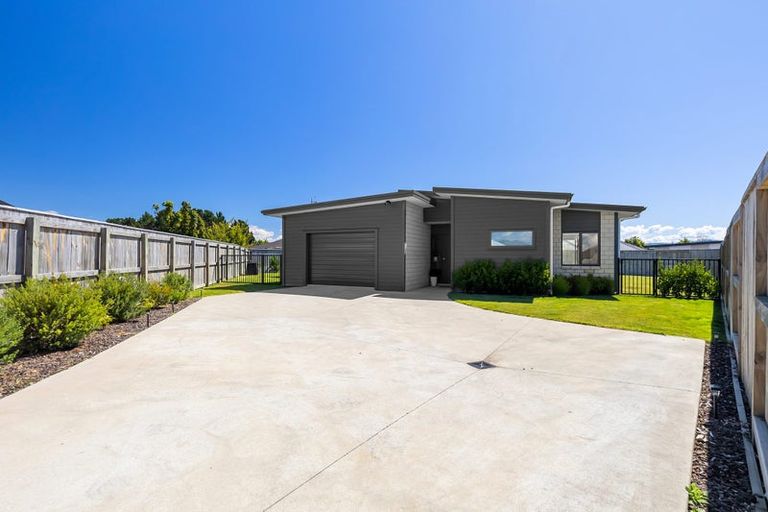 Photo of property in 16 Tawhai Crescent, Wharewaka, Taupo, 3330