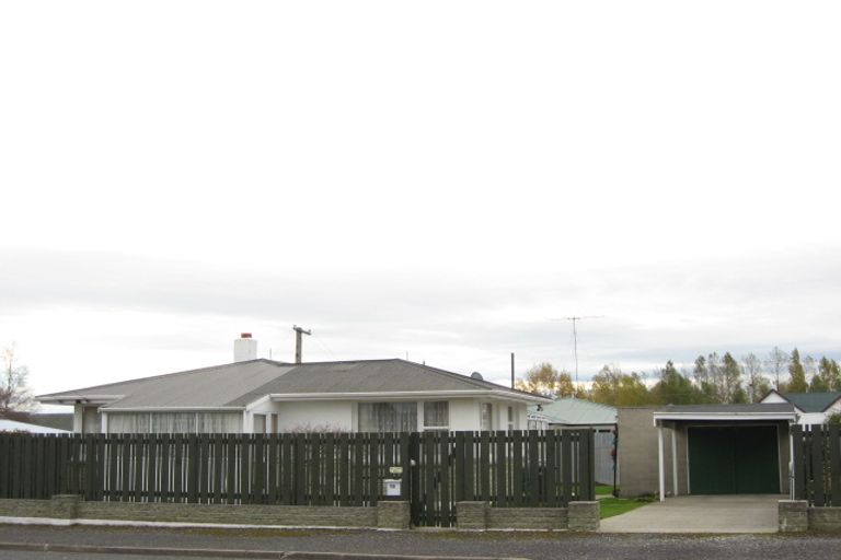 Photo of property in 72 Ajax Street, Milton, 9220