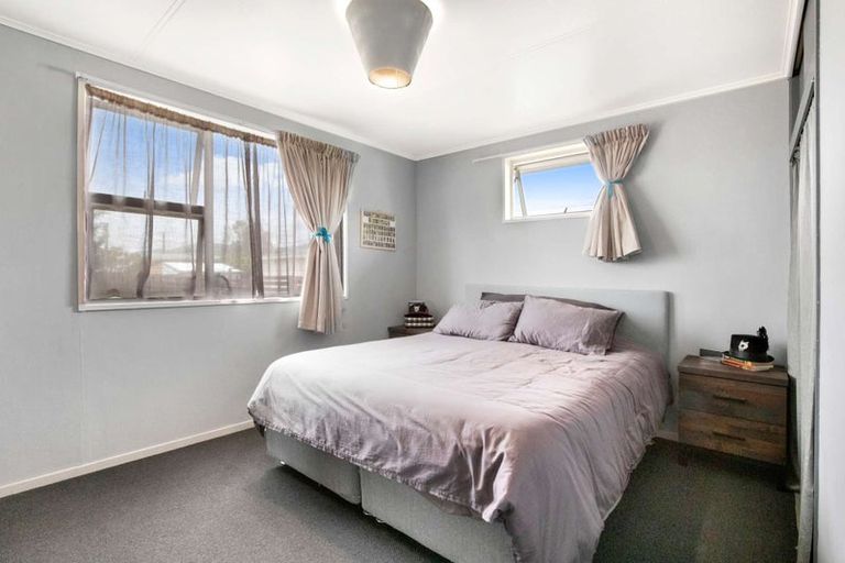 Photo of property in 11 Bovis Street, Shannon, 4821