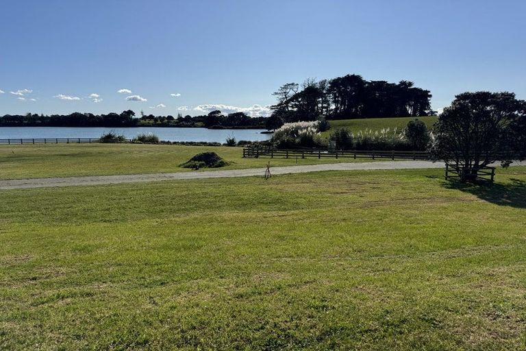 Photo of property in 19 Goble Road, Clarks Beach, 2679