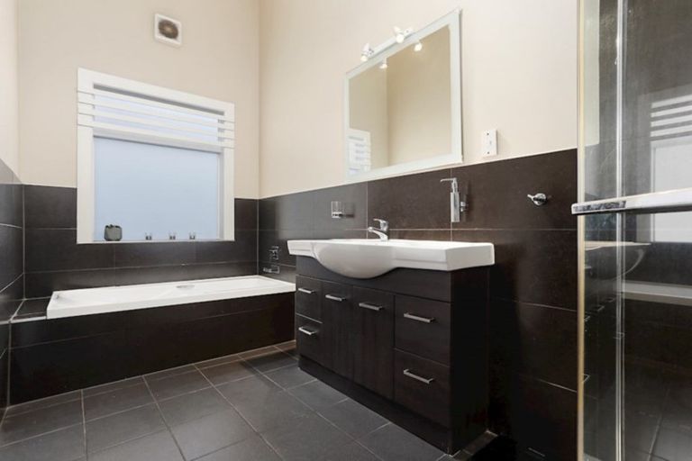 Photo of property in 191 Pakuranga Road, Pakuranga, Auckland, 2010