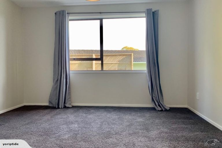 Photo of property in 39 Tamahere Drive, Glenfield, Auckland, 0629