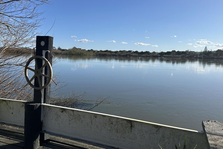 Photo of property in 220 Great South Road, Huntly, 3700