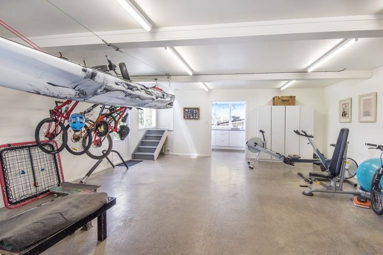 Photo of property in 29 Maritime Terrace, Birkenhead, Auckland, 0626