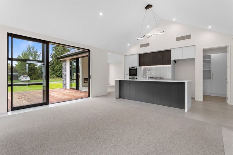 Photo of property in 1 Gulati Lane, Mairehau, Christchurch, 8052